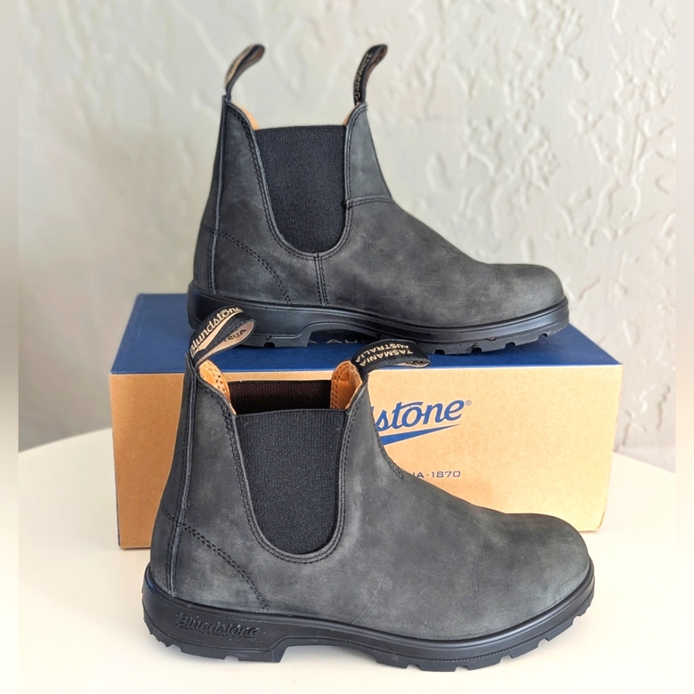 Blundstone 587 Rustic Black Chelsea Boots - Women's US 9 - NEW with Box